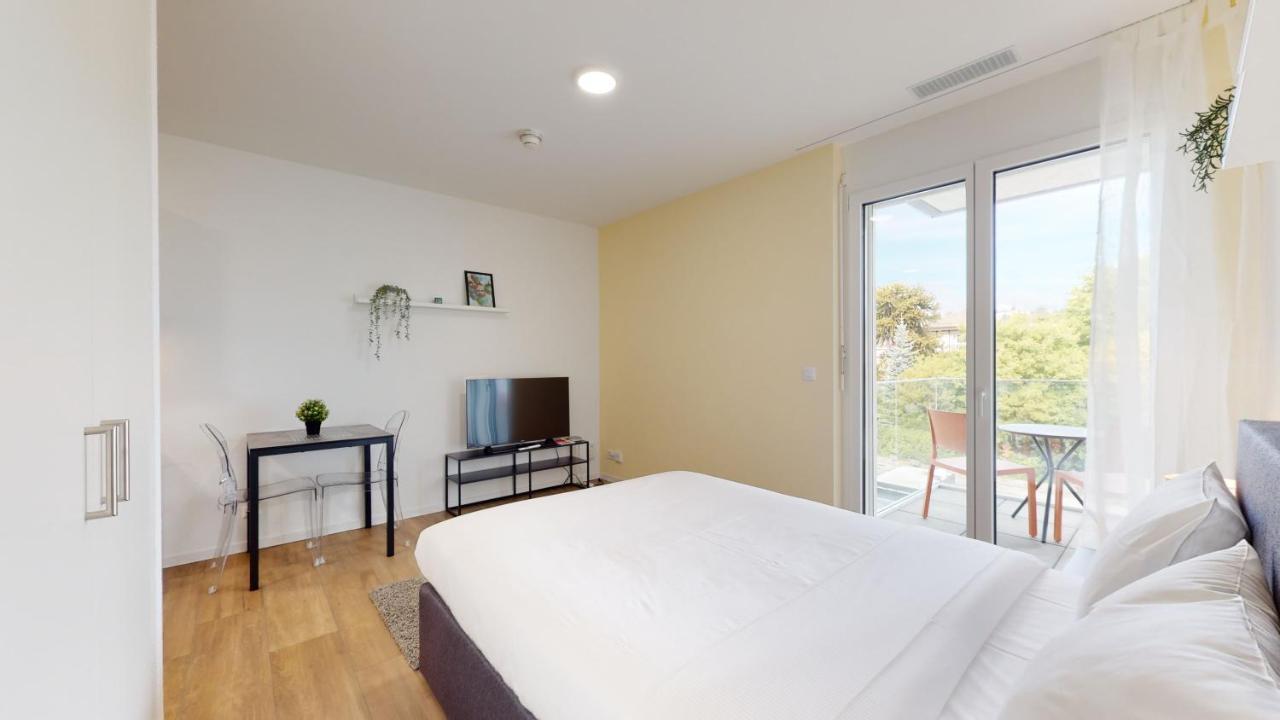 Lodges Hotel Morges Bagian luar foto